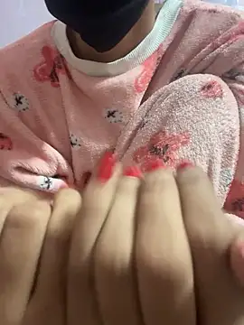 Snapshot of Sandhya_77 chatting on 11-21-25, 05:50 Sandhya 77 online show from 11-21-25, 05:50