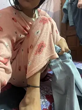 Snapshot of Sandhya_77 chatting on 11-25-25, 05:40 Sandhya 77 online show from 11-25-25, 05:40