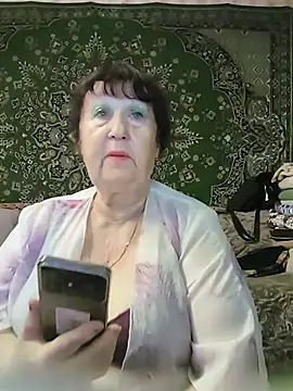 Snapshot of CrystalLime6411 chatting on 07-10-26, 08:07 CrystalLime6411 online show from 07-10-26, 08:07