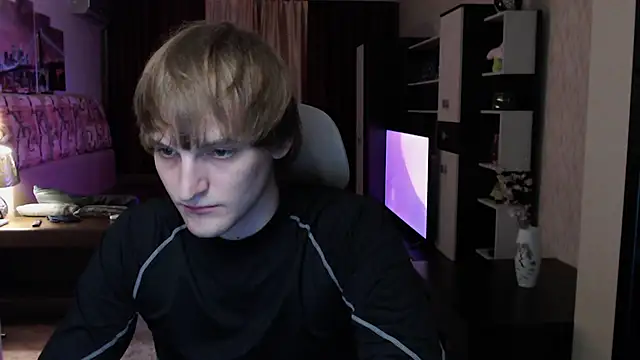 Snapshot of Playersuperstar chatting on 11-18-25, 08:24 Playersuperstar online show from 11-18-25, 08:24