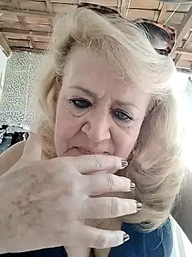 Belladama61 online show from 10-13-25, 12:05