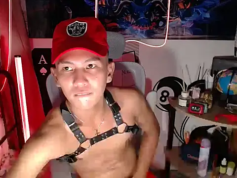 Snapshot of RalfAsian25 chatting on 02-17-26, 05:19 RalfAsian25 online show from 02-17-26, 05:19