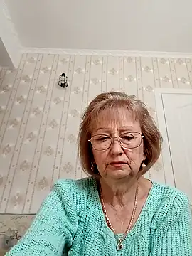 AlikaSwan5821 online show from 10-21-25, 12:28