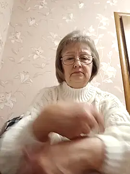 Snapshot of AlikaSwan5821 chatting on 02-17-26, 01:29 AlikaSwan5821 online show from 02-17-26, 01:29