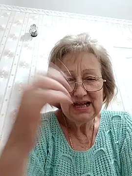 Snapshot of AlikaSwan5821 chatting on 02-21-26, 02:51 AlikaSwan5821 online show from 02-21-26, 02:51