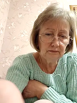 Snapshot of AlikaSwan5821 chatting on 02-25-26, 01:43 AlikaSwan5821 online show from 02-25-26, 01:43