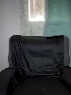 Snapshot of _foreigntitts chatting on 10-13-25, 07:03 foreigntitts online show from 10-13-25, 07:03