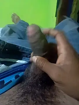 Snapshot of wessalazar19 chatting on 03-21-26, 01:43 wessalazar19 online show from 03-21-26, 01:43