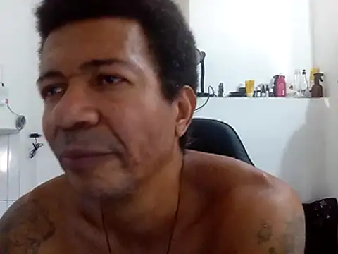 moreno25centimetro online show from 10-28-25, 12:41