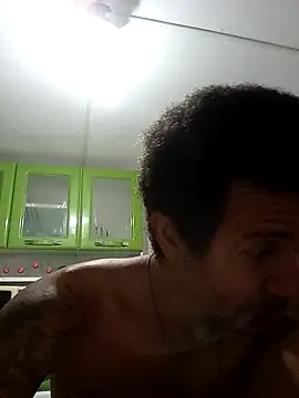 moreno25centimetro online show from 11-26-25, 12:33