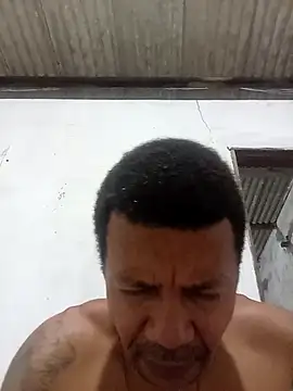 moreno25centimetro online show from 04-05-26, 12:52