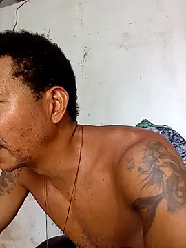 moreno25centimetro online show from 04-19-26, 06:21