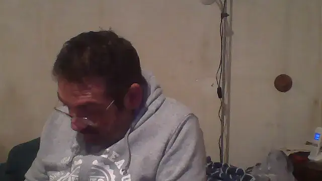 Snapshot of Jouons-ensembles2 chatting on 12-02-25, 10:38 Jouons-ensembles2 online show from 12-02-25, 10:38