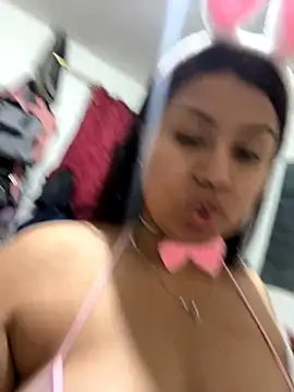 naomy26 online show from 11-06-25, 05:52