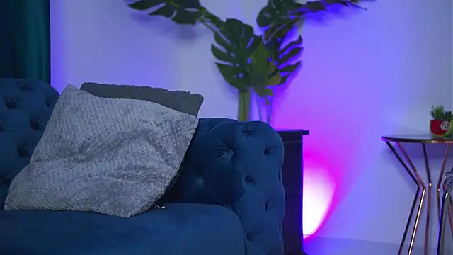 NinaSolenne online show from 03-04-26, 08:15