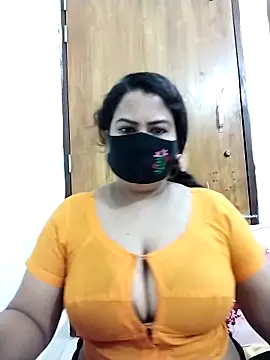 Snapshot of Anamika-38 chatting on 10-21-25, 04:41 Anamika-38 online show from 10-21-25, 04:41