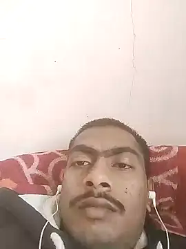 Snapshot of sexy_boy_47 chatting on 11-12-25, 07:20 sexy boy 47 online show from 11-12-25, 07:20