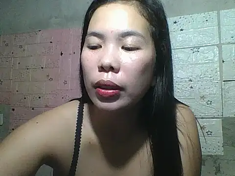 Snapshot of pinaysinglemommm chatting on 10-08-25, 09:07 pinaysinglemommm online show from 10-08-25, 09:07