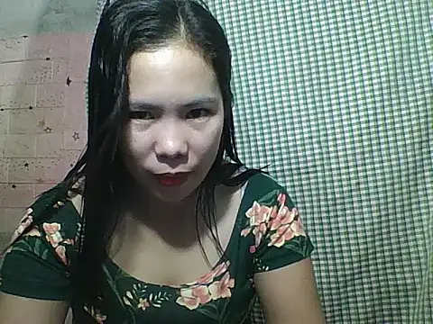 Snapshot of pinaysinglemommm chatting on 10-31-25, 08:32 pinaysinglemommm online show from 10-31-25, 08:32