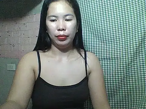 Snapshot of pinaysinglemommm chatting on 11-21-25, 09:13 pinaysinglemommm online show from 11-21-25, 09:13