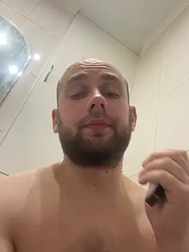 Snapshot of LuckyGirlfriends chatting on 03-09-26, 05:00 LuckyGirlfriends online show from 03-09-26, 05:00