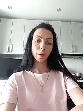 Snapshot of Princessa99885 chatting on 06-01-26, 12:40 Princessa99885 online show from 06-01-26, 12:40