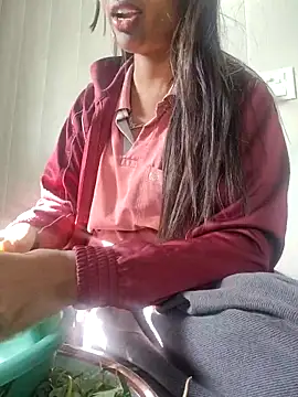 Radhika 01 online show from 12-16-25, 05:01