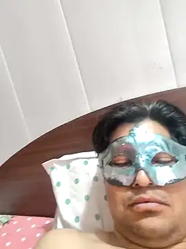 Snapshot of Radhika_01 chatting on 02-18-26, 05:03 Radhika 01 online show from 02-18-26, 05:03