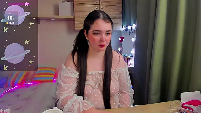 Alice next door online show from 01-13-26, 02:44