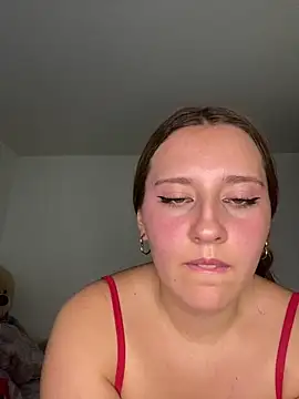 Snapshot of Cutie_blondie chatting on 10-30-25, 09:59 Cutie blondie online show from 10-30-25, 09:59