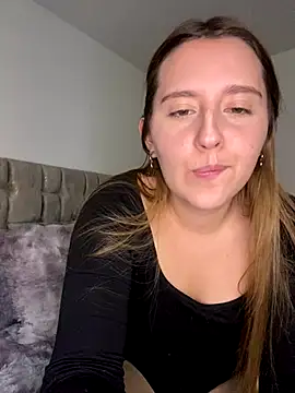 Snapshot of Cutie_blondie chatting on 12-16-25, 10:26 Cutie blondie online show from 12-16-25, 10:26