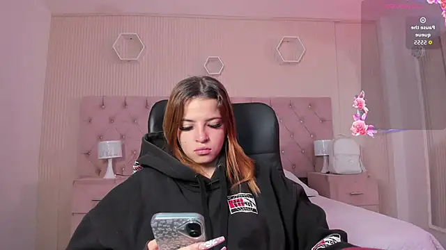 Snapshot of MadisonSky_ chatting on 11-26-25, 12:50 MadisonSky online show from 11-26-25, 12:50