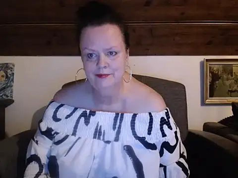 TiffanyMature online show from 06-27-26, 08:03