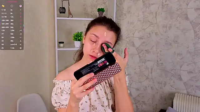 Snapshot of GiseleLamos chatting on 09-11-25, 03:28 GiseleLamos online show from 09-11-25, 03:28