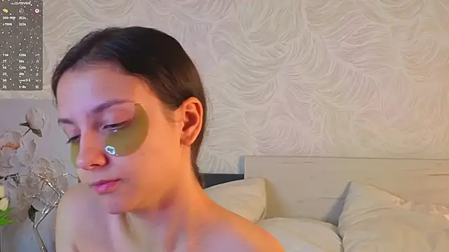 Snapshot of GiseleLamos chatting on 09-21-25, 03:08 GiseleLamos online show from 09-21-25, 03:08