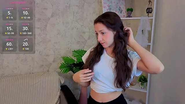 Snapshot of GiseleLamos chatting on 11-19-25, 03:17 GiseleLamos online show from 11-19-25, 03:17