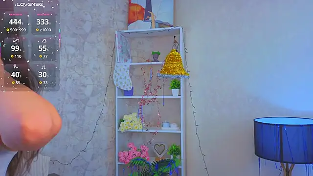 Snapshot of GiseleLamos chatting on 12-15-25, 03:22 GiseleLamos online show from 12-15-25, 03:22