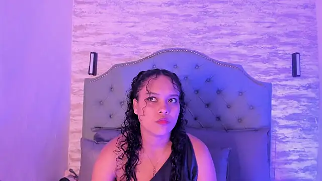 ValeriaJulio  online show from 09-23-25, 11:35