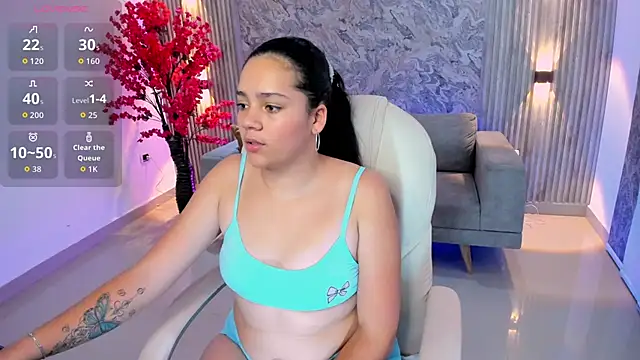 karlie small online show from 12-19-25, 07:54