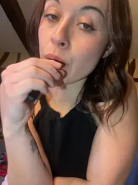 Snapshot of Toto-pika chatting on 02-24-26, 12:03 Toto-pika online show from 02-24-26, 12:03