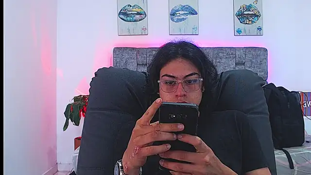 Snapshot of dirty_model chatting on 09-12-25, 01:28 dirty model online show from 09-12-25, 01:28