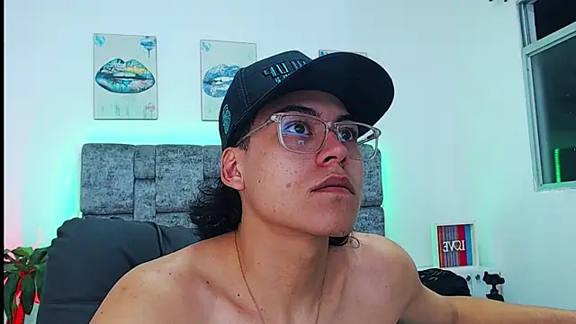 Snapshot of dirty_model chatting on 09-14-25, 12:54 dirty model online show from 09-14-25, 12:54