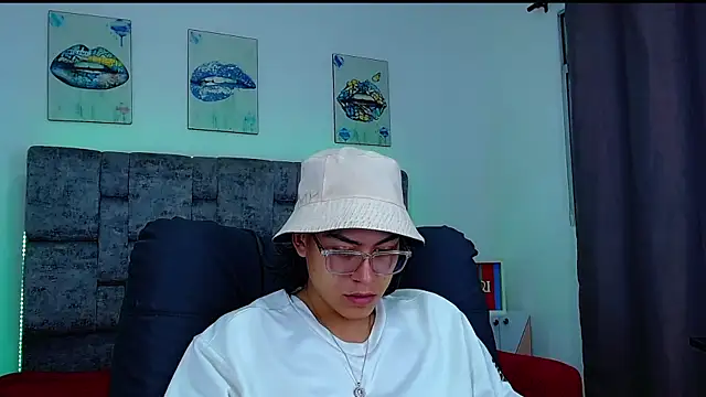 Snapshot of dirty_model chatting on 10-13-25, 02:11 dirty model online show from 10-13-25, 02:11