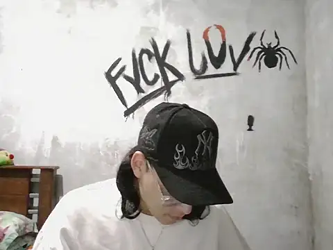 dirty model online show from 04-04-26, 05:38