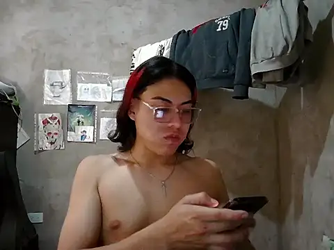 dirty model online show from 04-21-26, 06:01