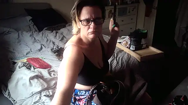 Snapshot of PremiumKitty chatting on 02-16-26, 09:55 PremiumKitty online show from 02-16-26, 09:55