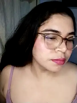 Snapshot of Diamily chatting on 04-25-26, 08:50 Diamily online show from 04-25-26, 08:50