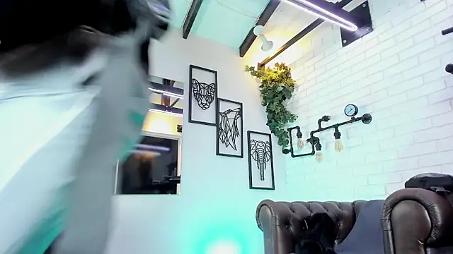 ItaloMoore online show from 12-15-25, 11:25