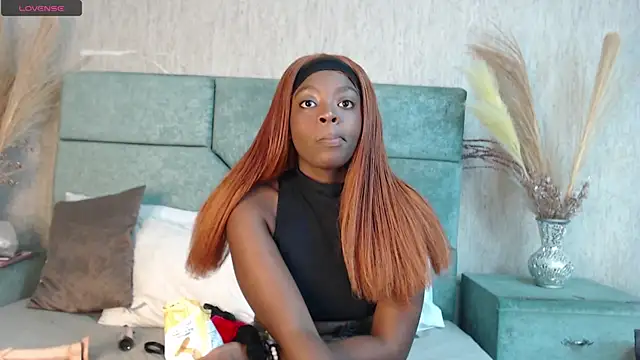 Snapshot of OliviaGarciaa chatting on 10-11-25, 09:02 OliviaGarciaa online show from 10-11-25, 09:02