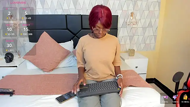 Snapshot of OliviaGarciaa chatting on 11-20-25, 07:13 OliviaGarciaa online show from 11-20-25, 07:13